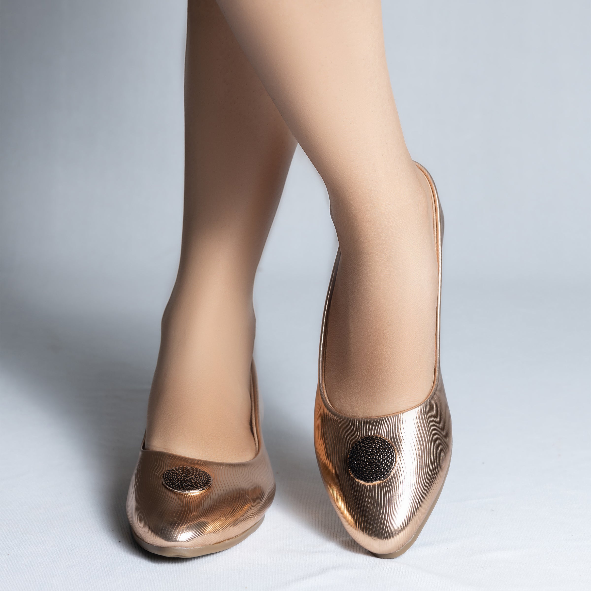 Parshni Women Embellished Ballerins with Buckle for Party or Regular use