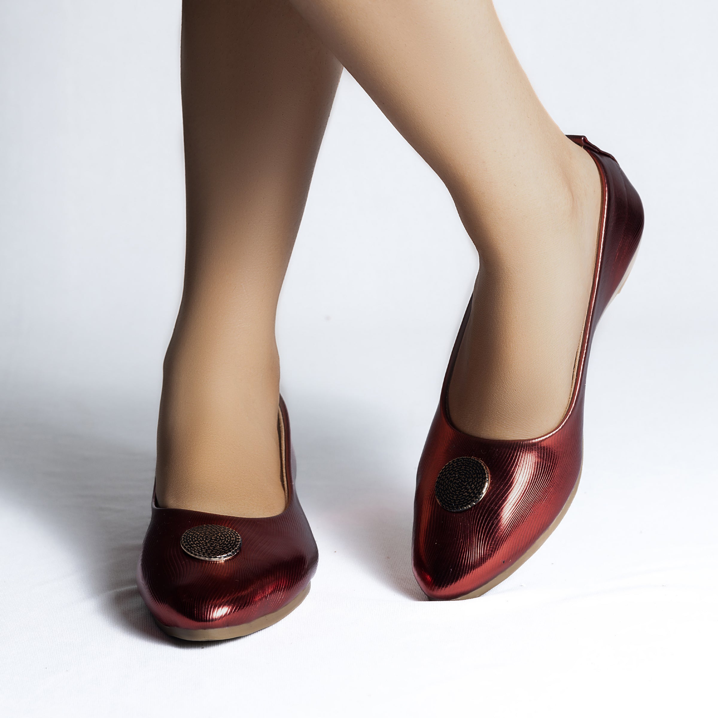 Parshni Women Embellished Ballerins with Buckle for Party or Regular use