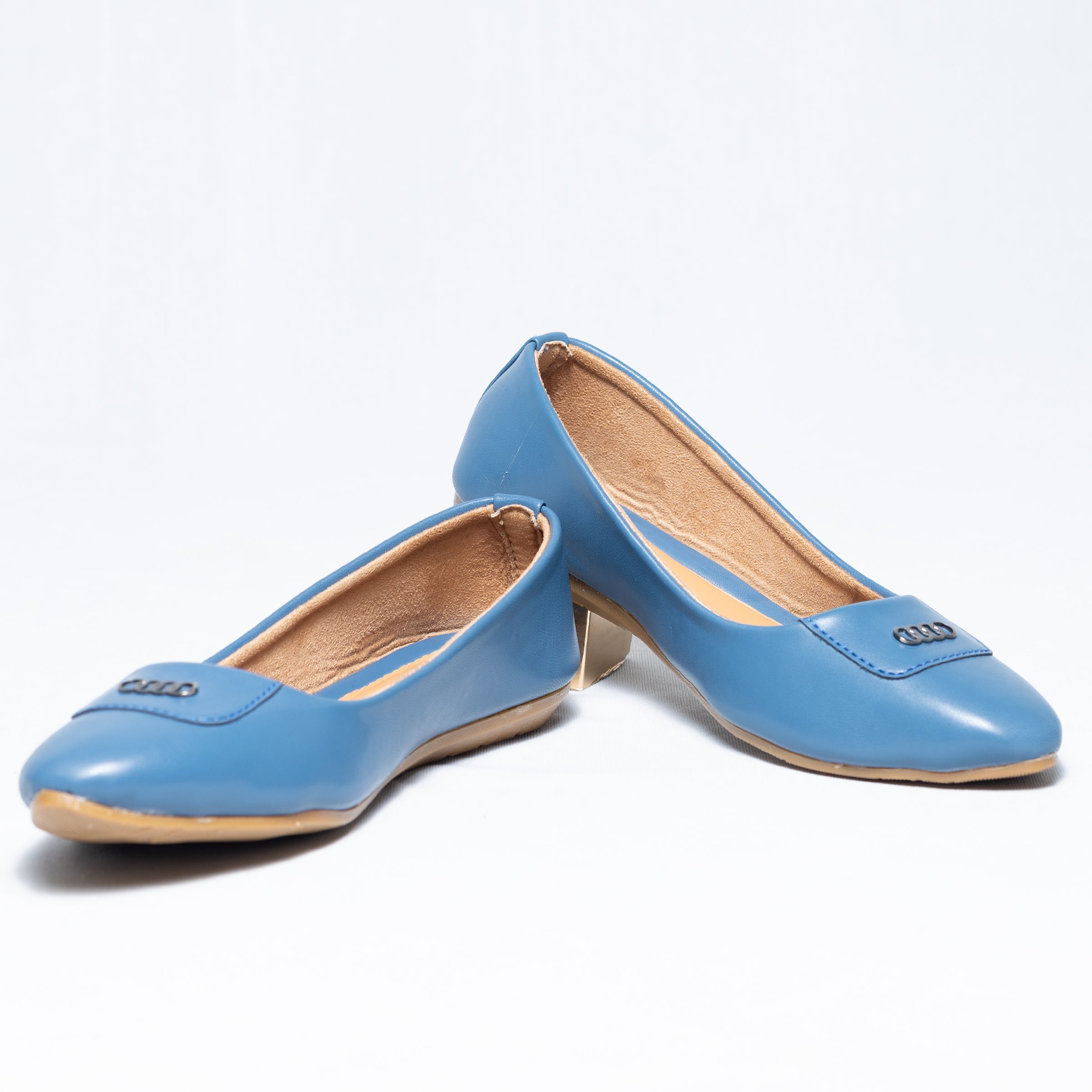 Parshni Women Sky Blue Solid Pointed Toe Party Wear Ballerians