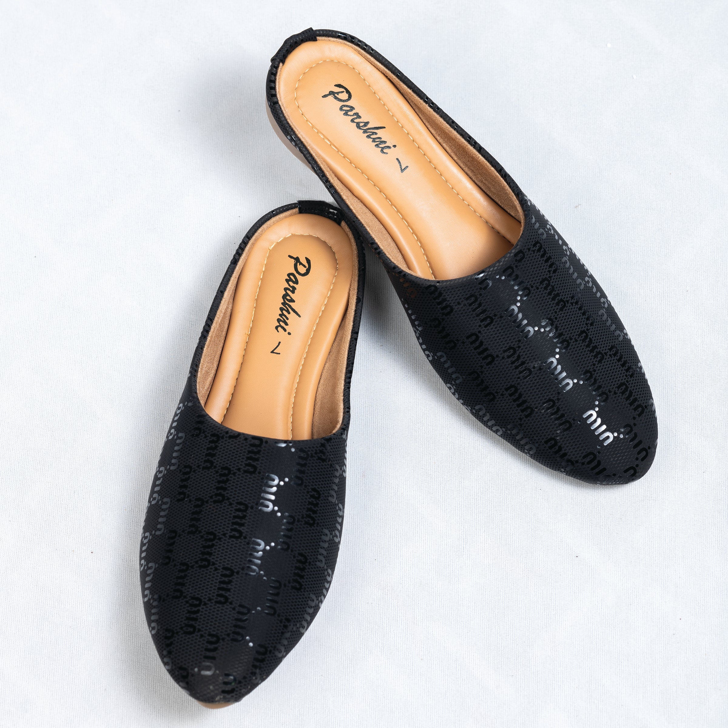 Parshni Women Balck Texture Pointed  Half Shoe For Casual Use