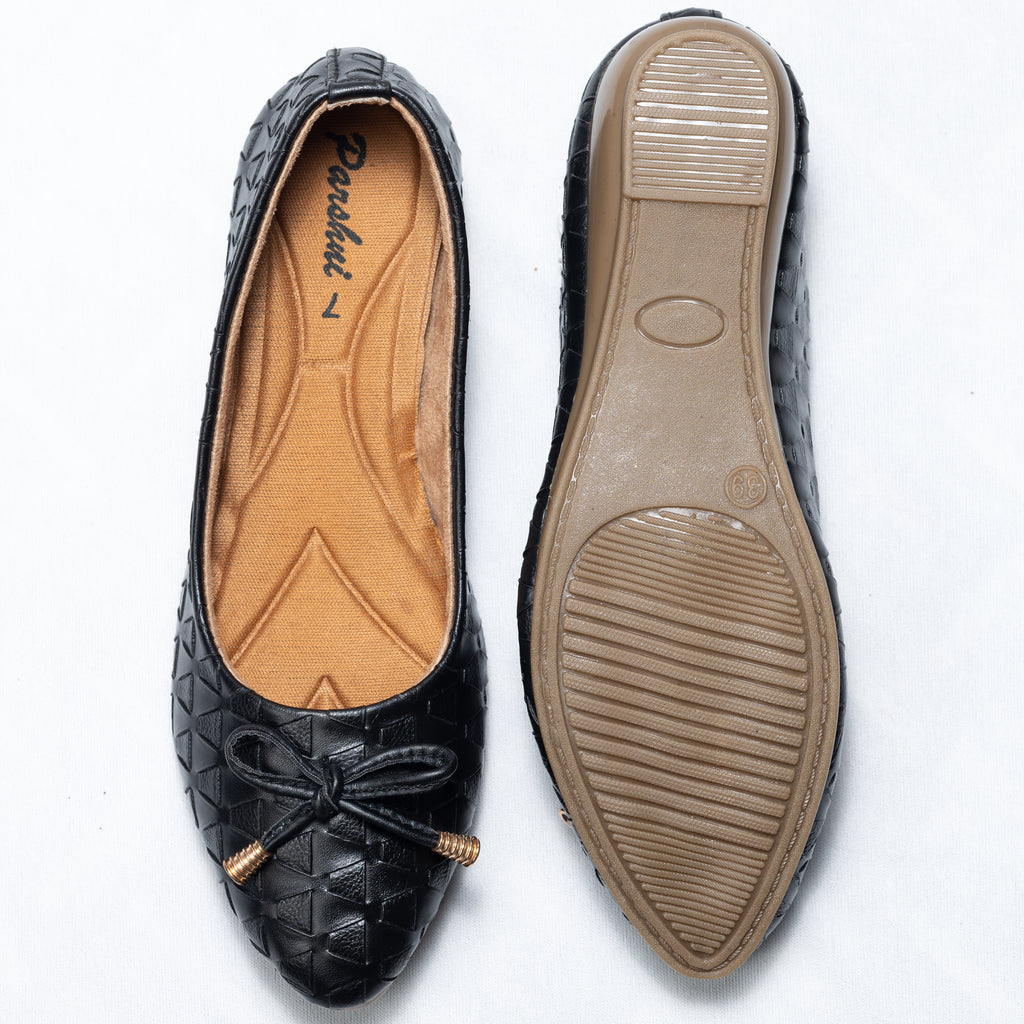 Parshni Women Black Texture Pointed Ballerians for Party Use